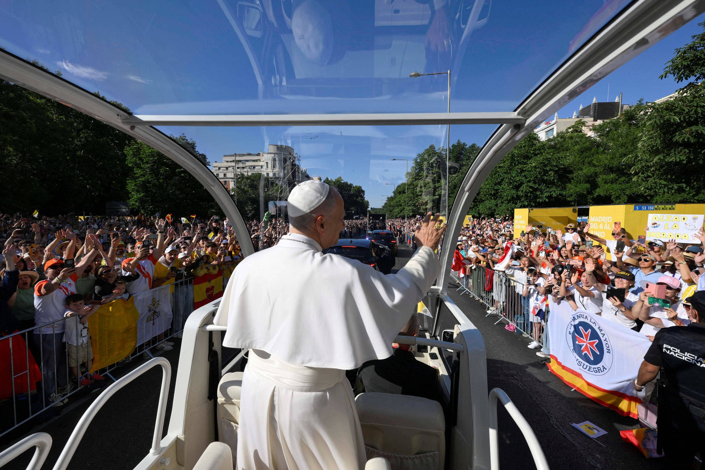 Papa Leão XIV na Espanha: A Mensagem Inclusiva e o Desafio da Fé em um Mundo Polarizado