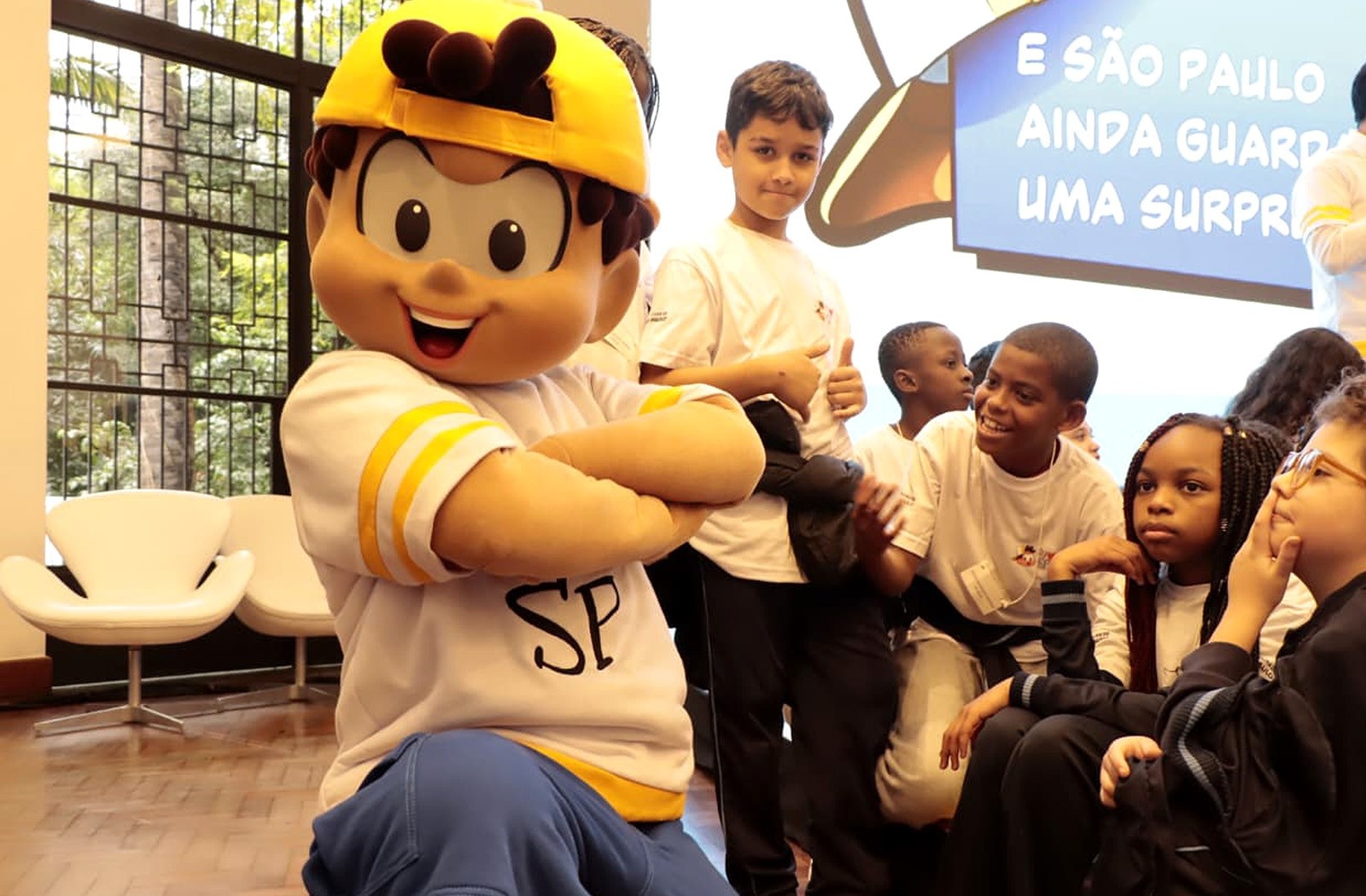 Paulistinha: O Impacto Profundo do Novo Mascote de São Paulo na Identidade Urbana e Economia Criativa