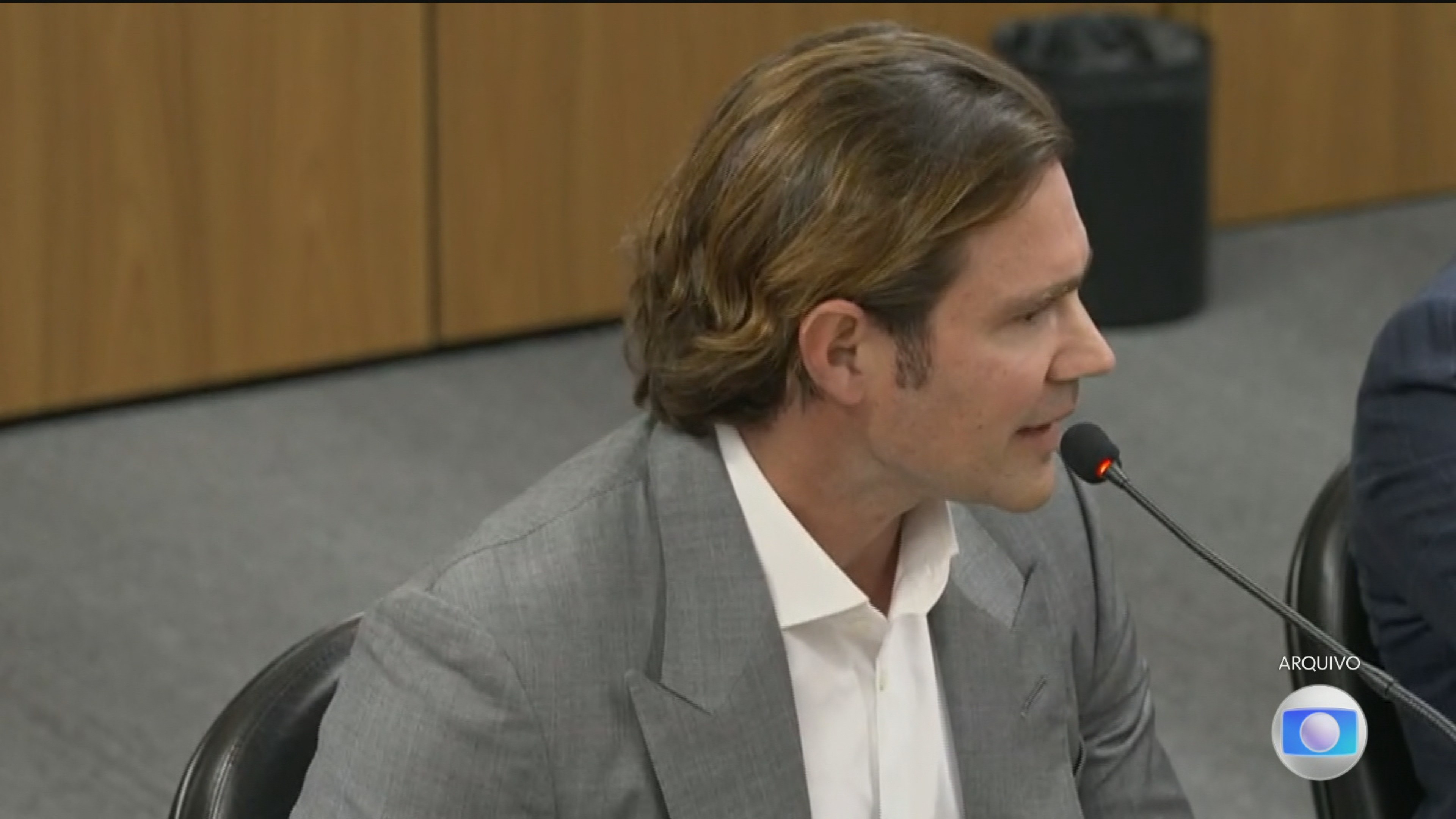 As Visitas Contínuas a Vorcaro: Um Portal para Reconfigurações Políticas e Financeiras no Brasil