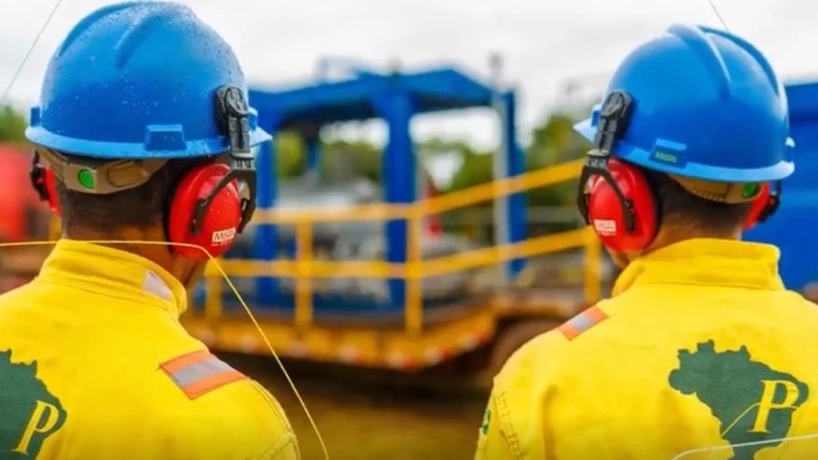 PetroReconcavo: O Paradoxo do Lucro Crescente em Meio à Retração Revela uma Nova Face da Eficiência no Petróleo Nacional