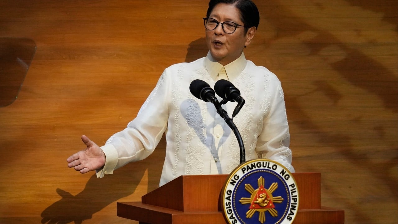 Filipinas: Promessas de Marcos Jr. Confrontam Dúvidas Financeiras e Escândalo de Corrupção Envolvendo Aliados