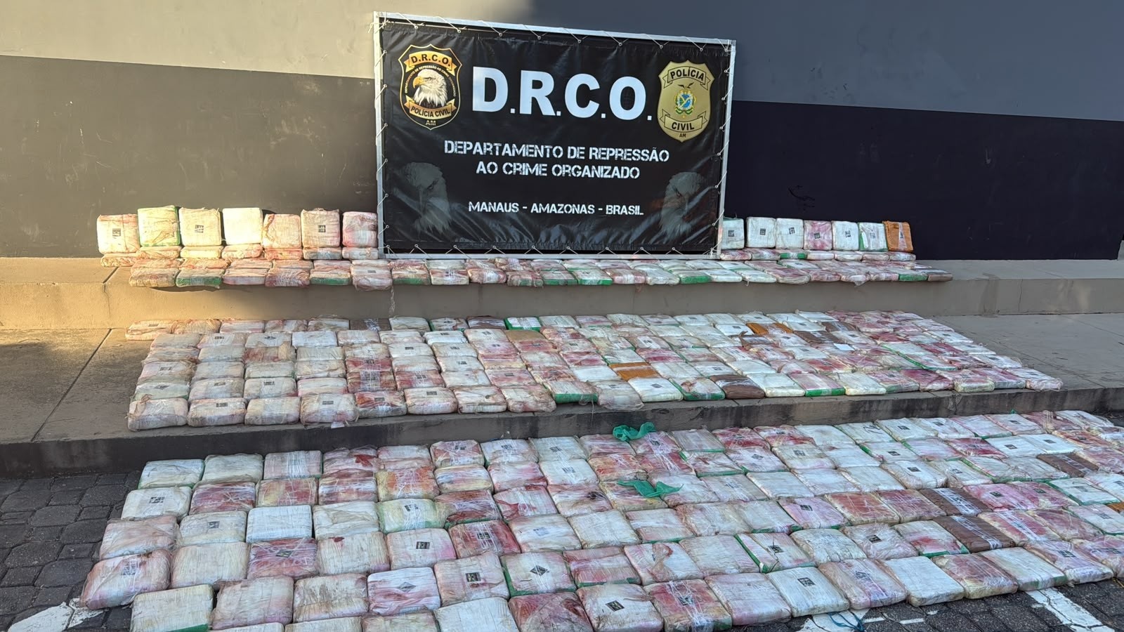 Mega-apreensão de Skunk na Ponta Negra: Desvendando as Engrenagens do Tráfico em Manaus