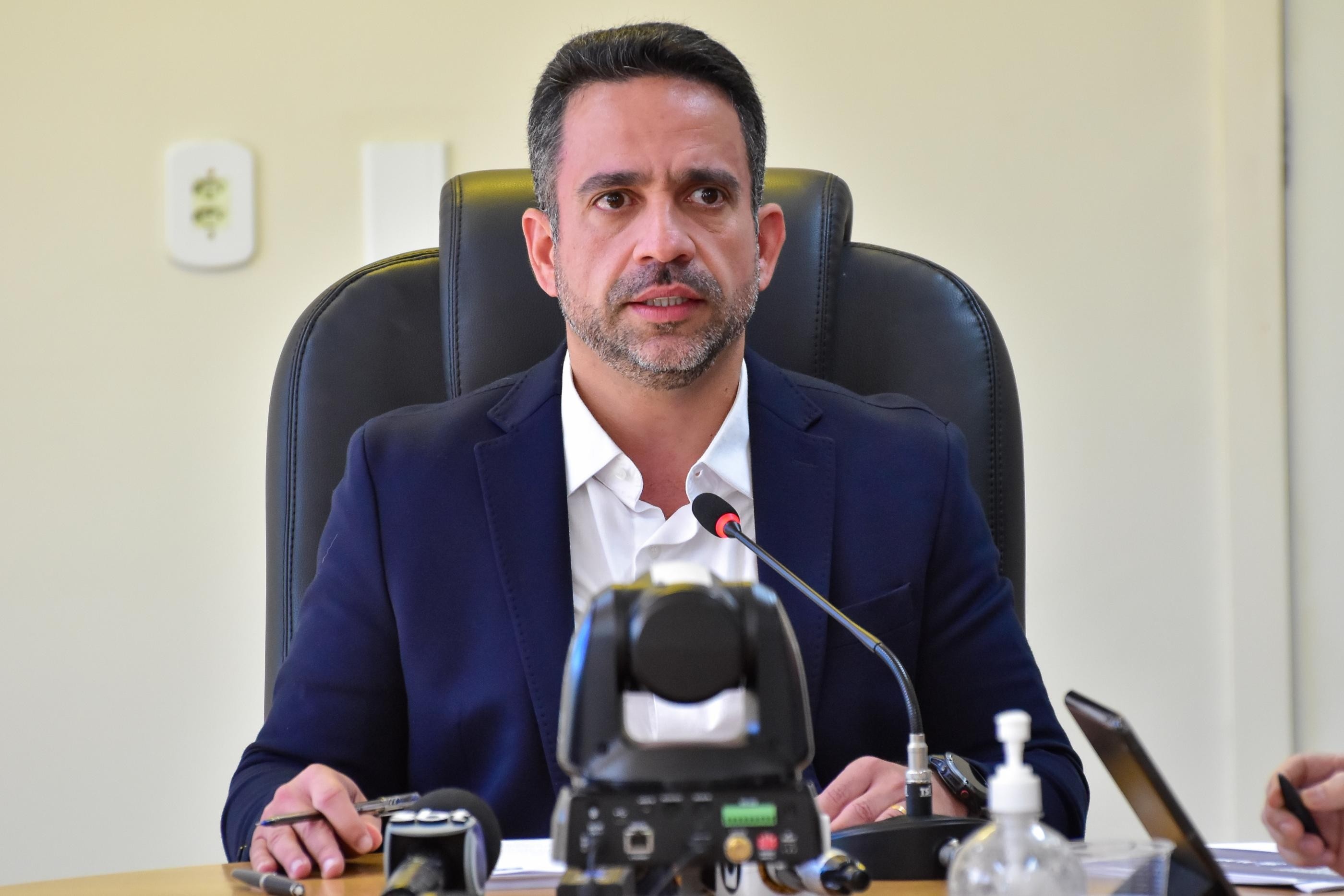 Alagoas: Prisão de Influenciador por Extorsão Contra Governador Expõe Riscos da Era Digital na Política Regional