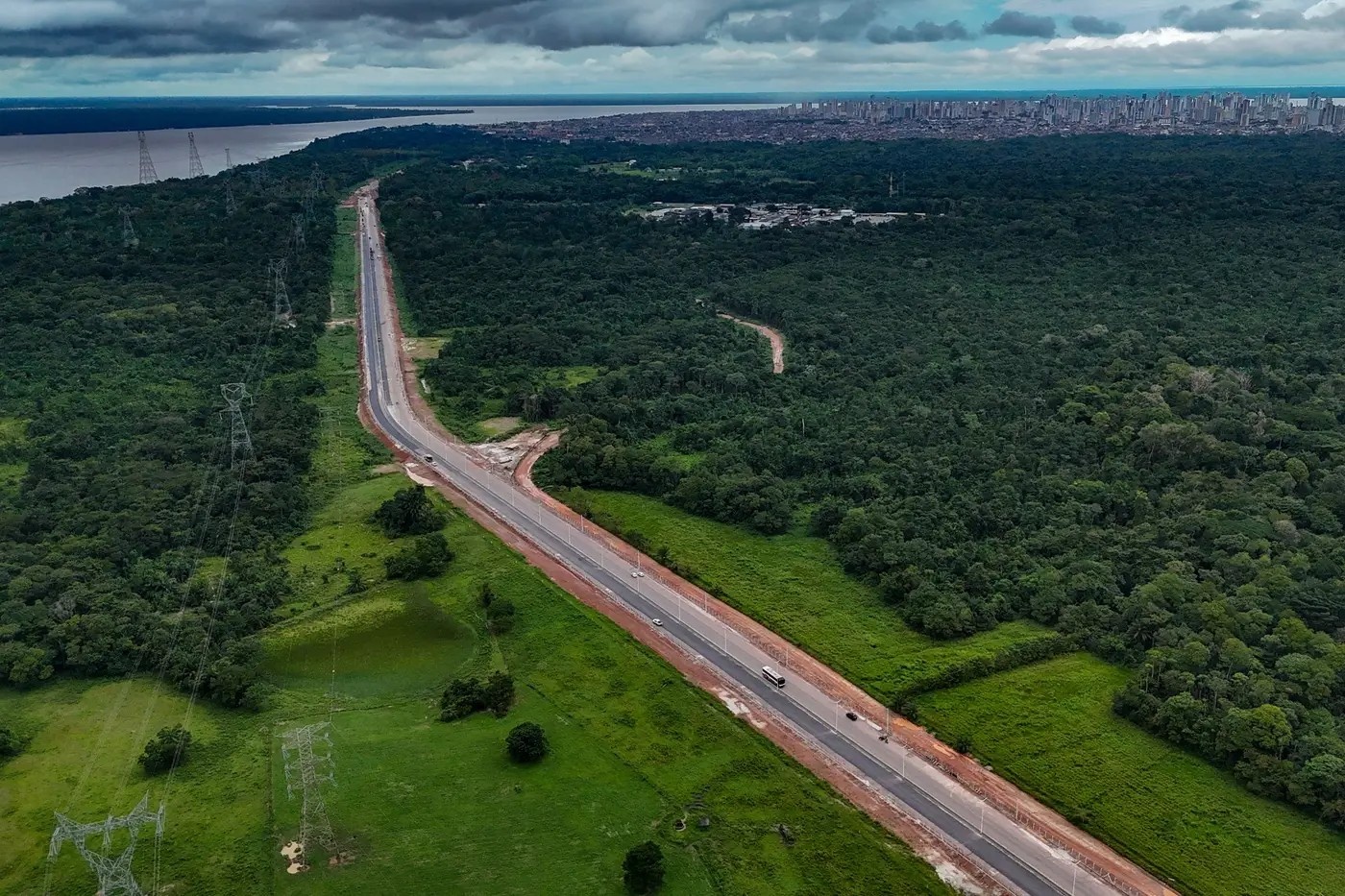 Avenida Liberdade: O Espelho da Urbanização e Seus Conflitos em Belém