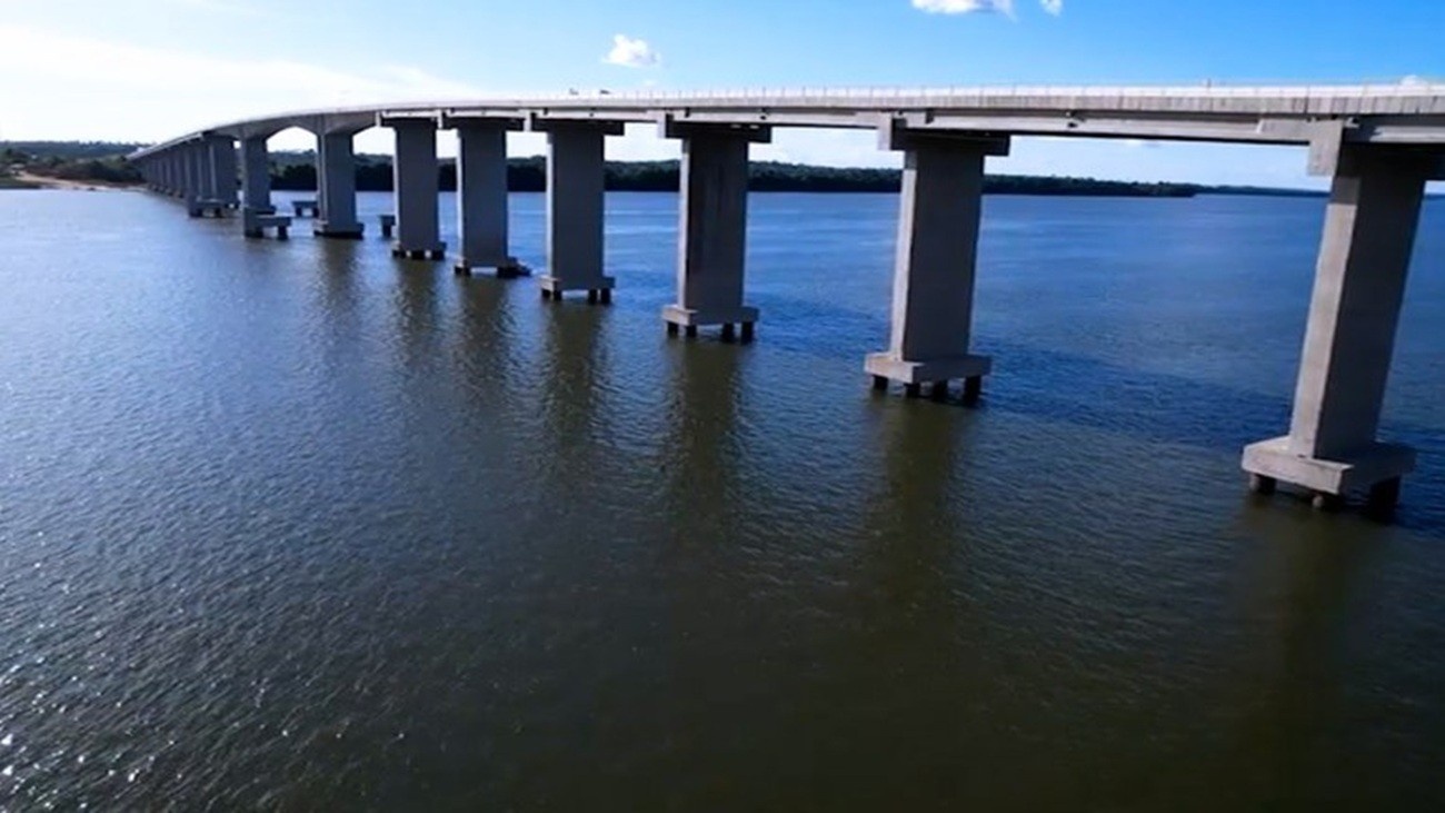 Interdição Total da Ponte Transaraguaia Revela Crise Estrutural e Redesenha Logística Regional