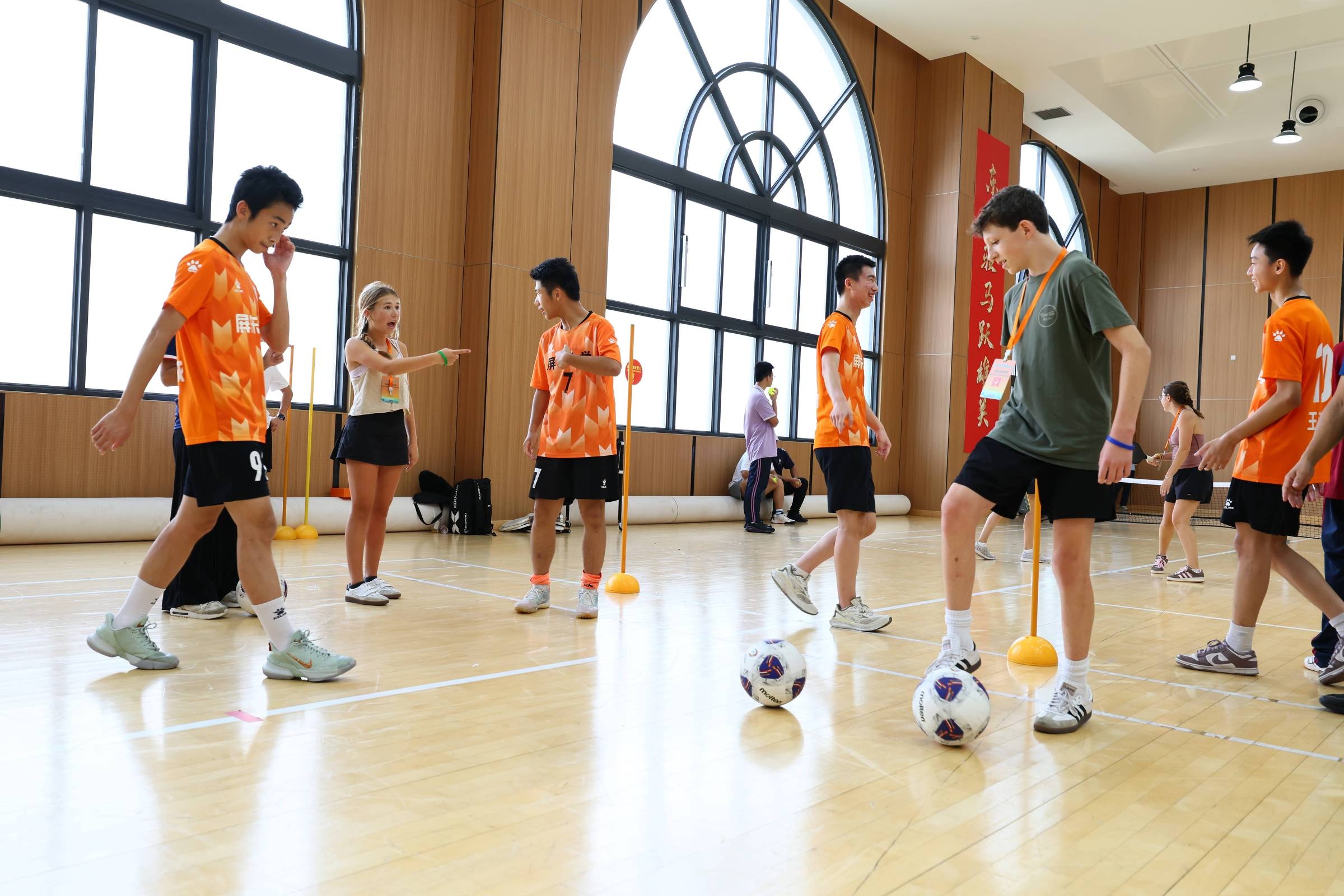 O Paradoxo Chinês no Futebol: Por Que a Potência Global Tropeça nos Gramados Mundiais?