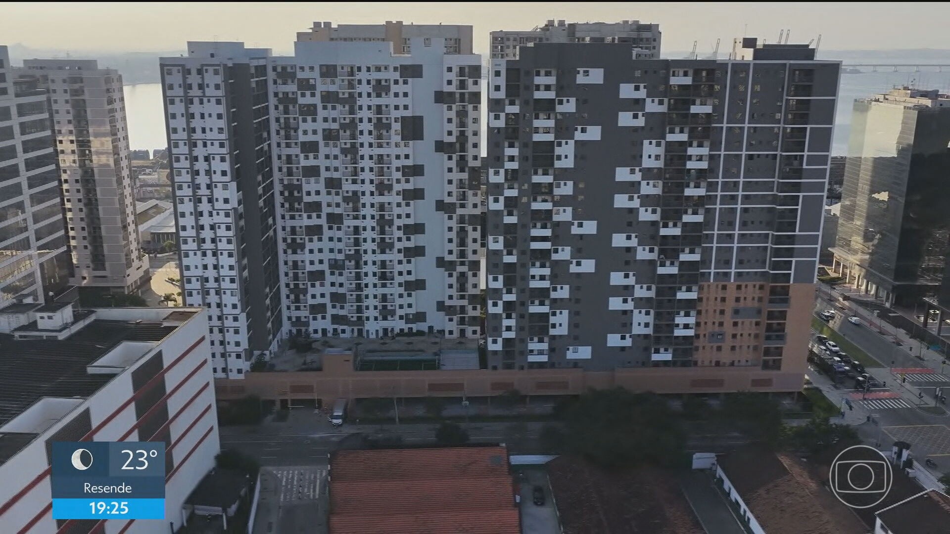 Porto Maravilha: Valorização Imobiliária Desvenda Desafios Urbanos e Sociais no Rio