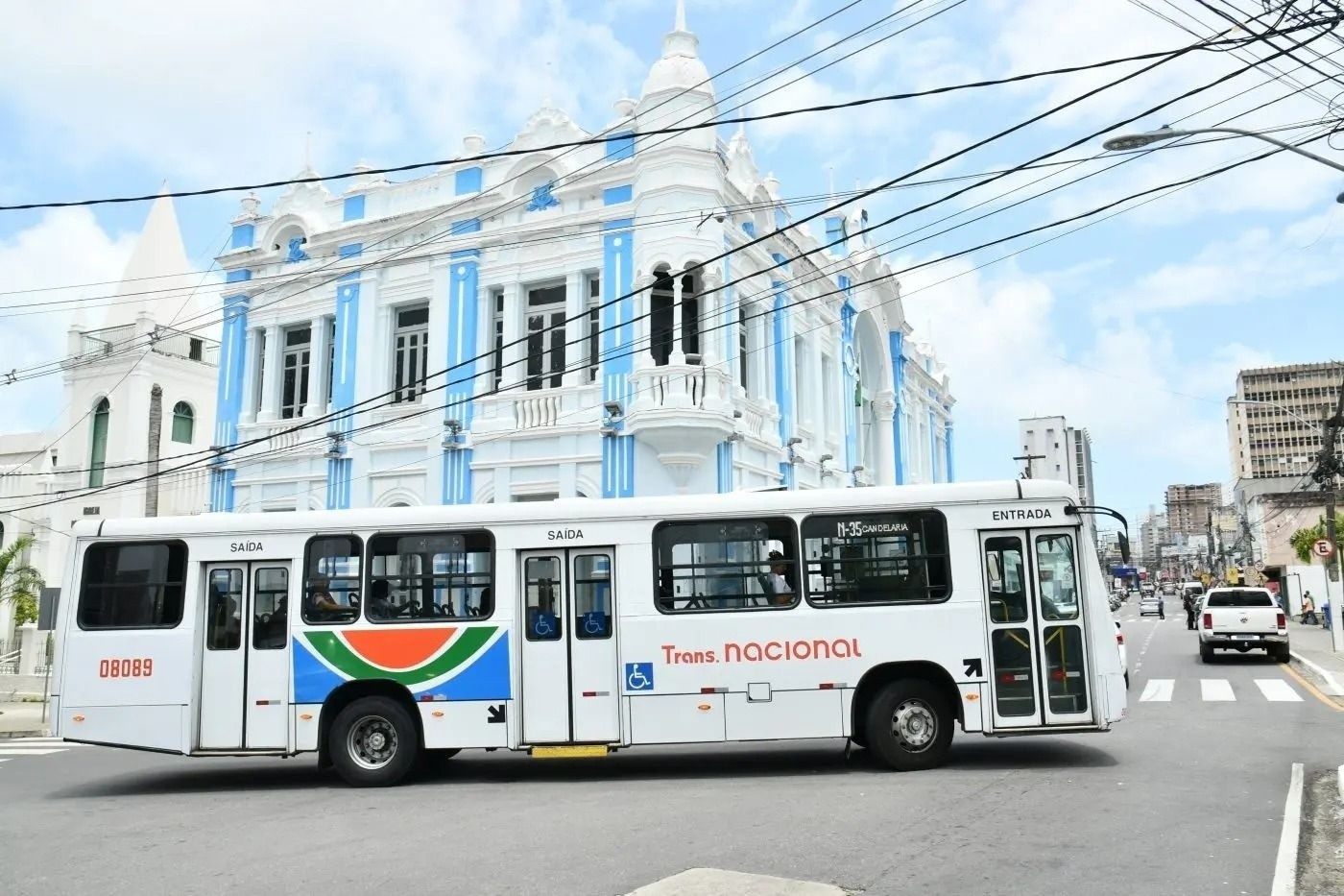 Ponto Facultativo em Natal: Desvendando as Implicações da Decisão Administrativa e Seu Efeito no Cotidiano