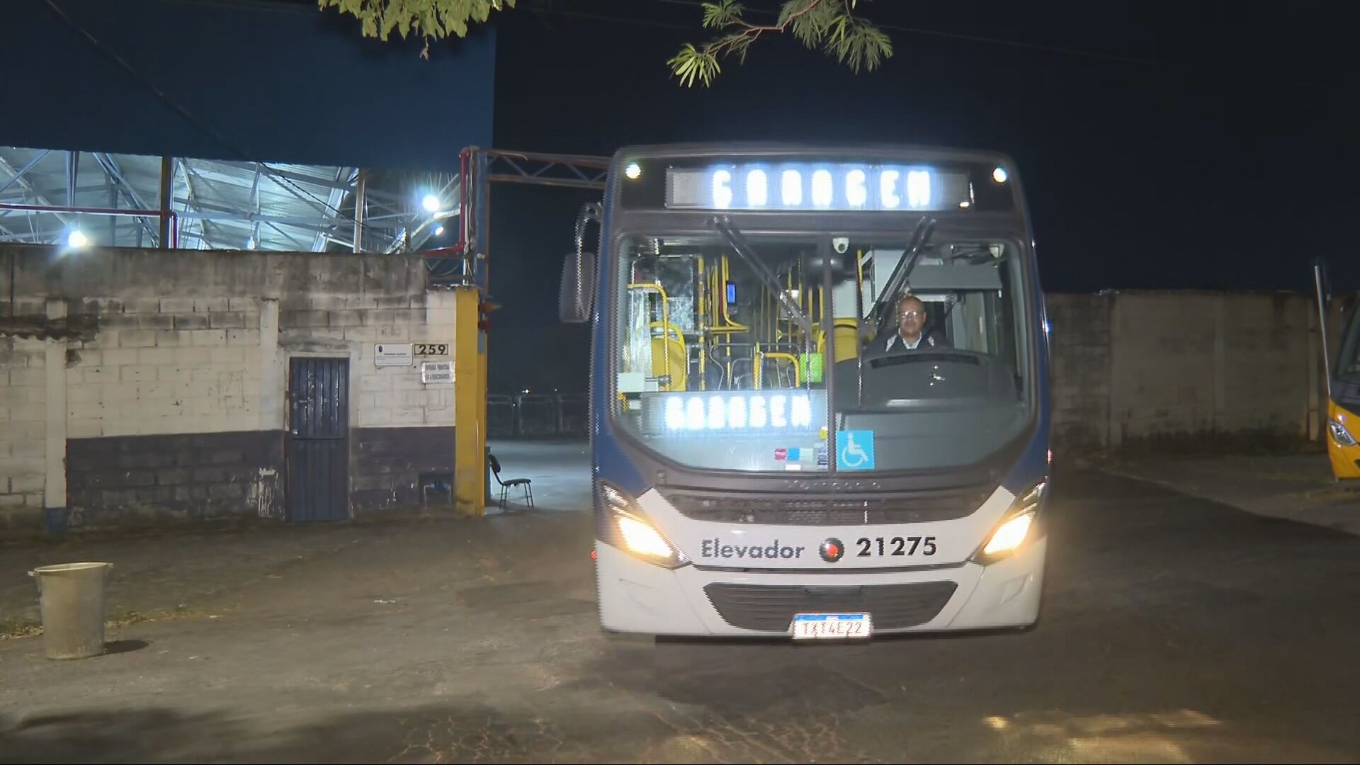 Incêndio Multimilionário em Garagem de BH Expõe Desafios Latentes no Transporte Coletivo