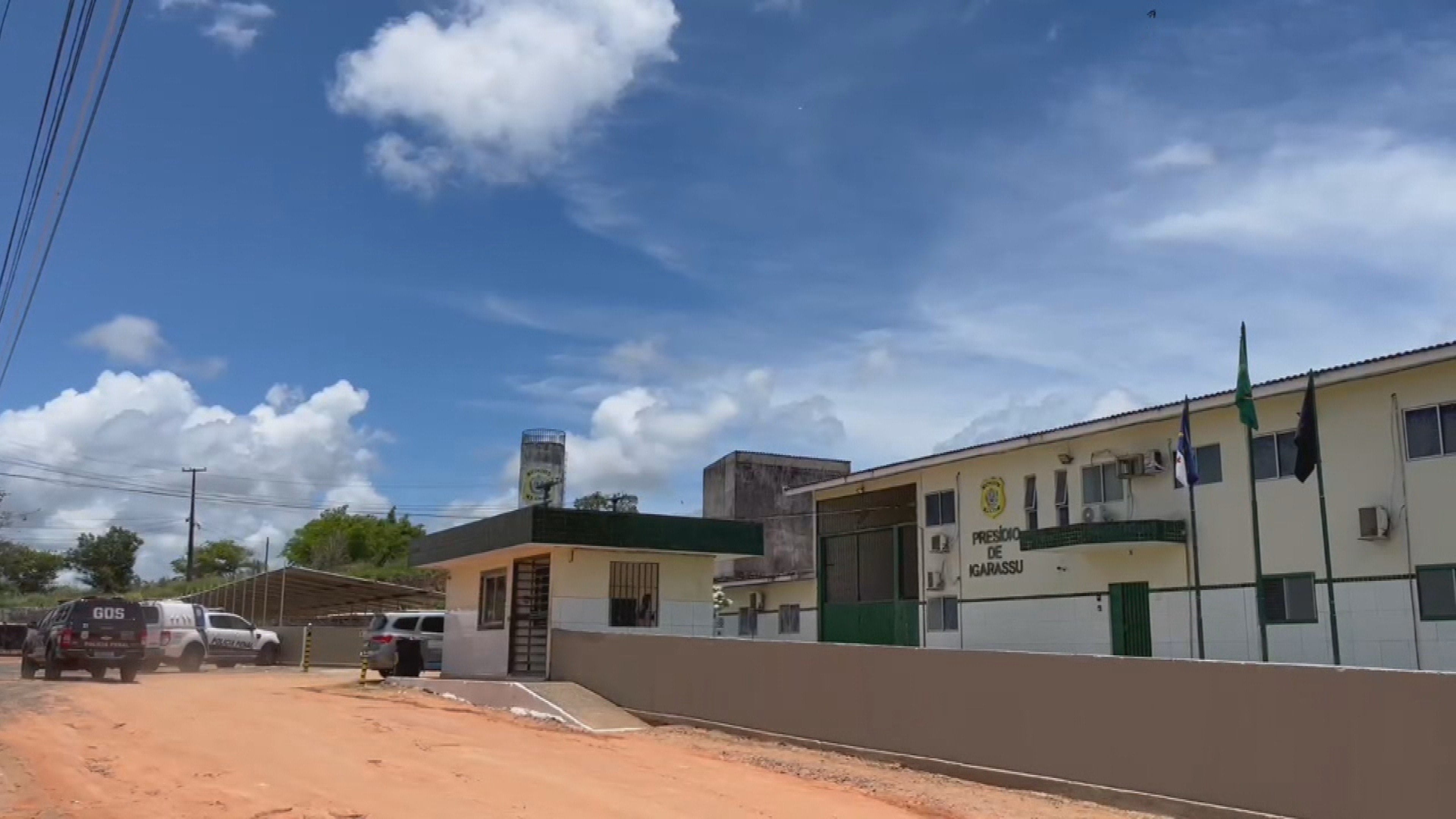 Operação Policial Desarticula Grupo que Extorquia Vítimas de Dentro de Presídio em PE