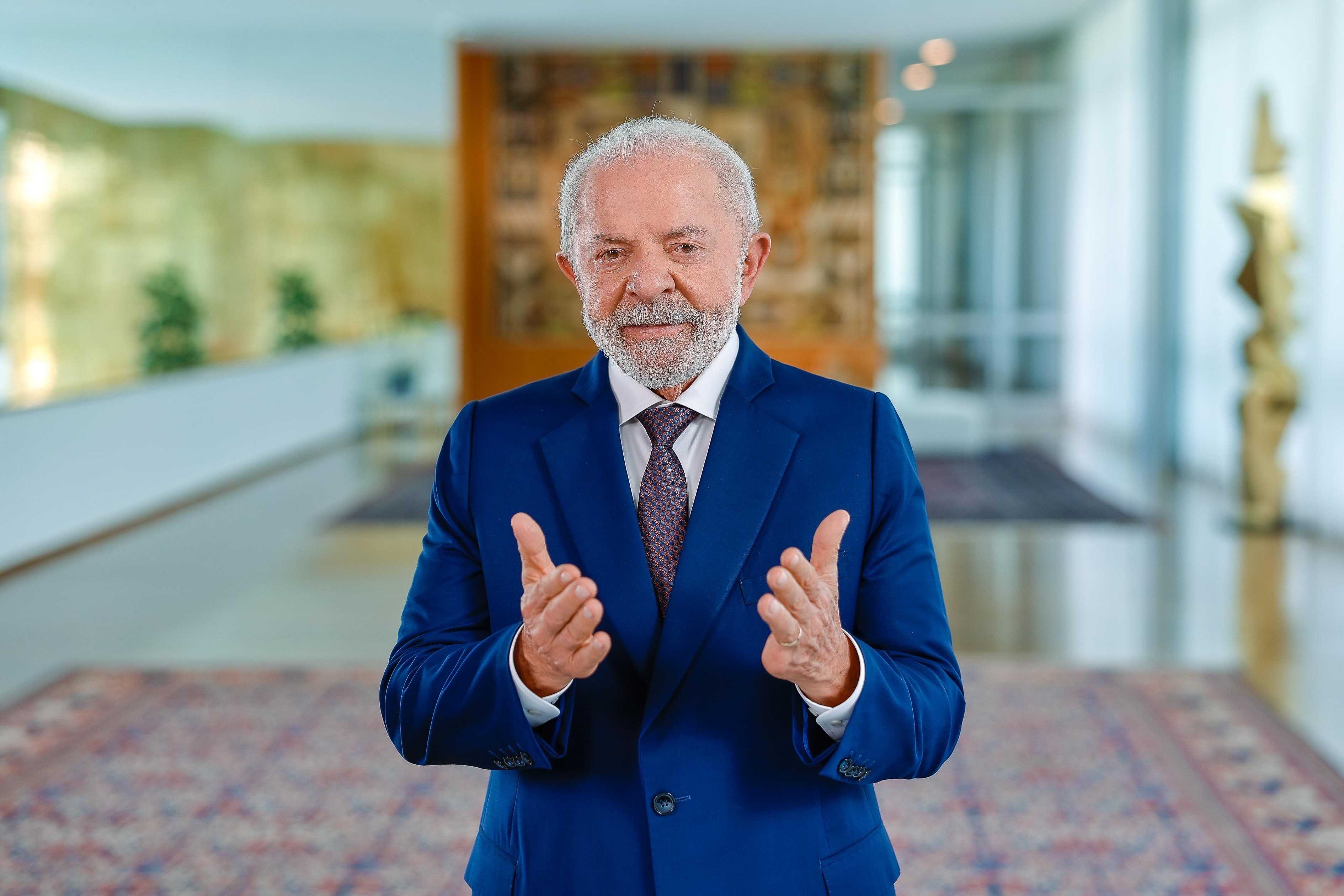 Governança em Perspectiva: O Impacto Real do Balanço de Promessas de Lula no Brasil