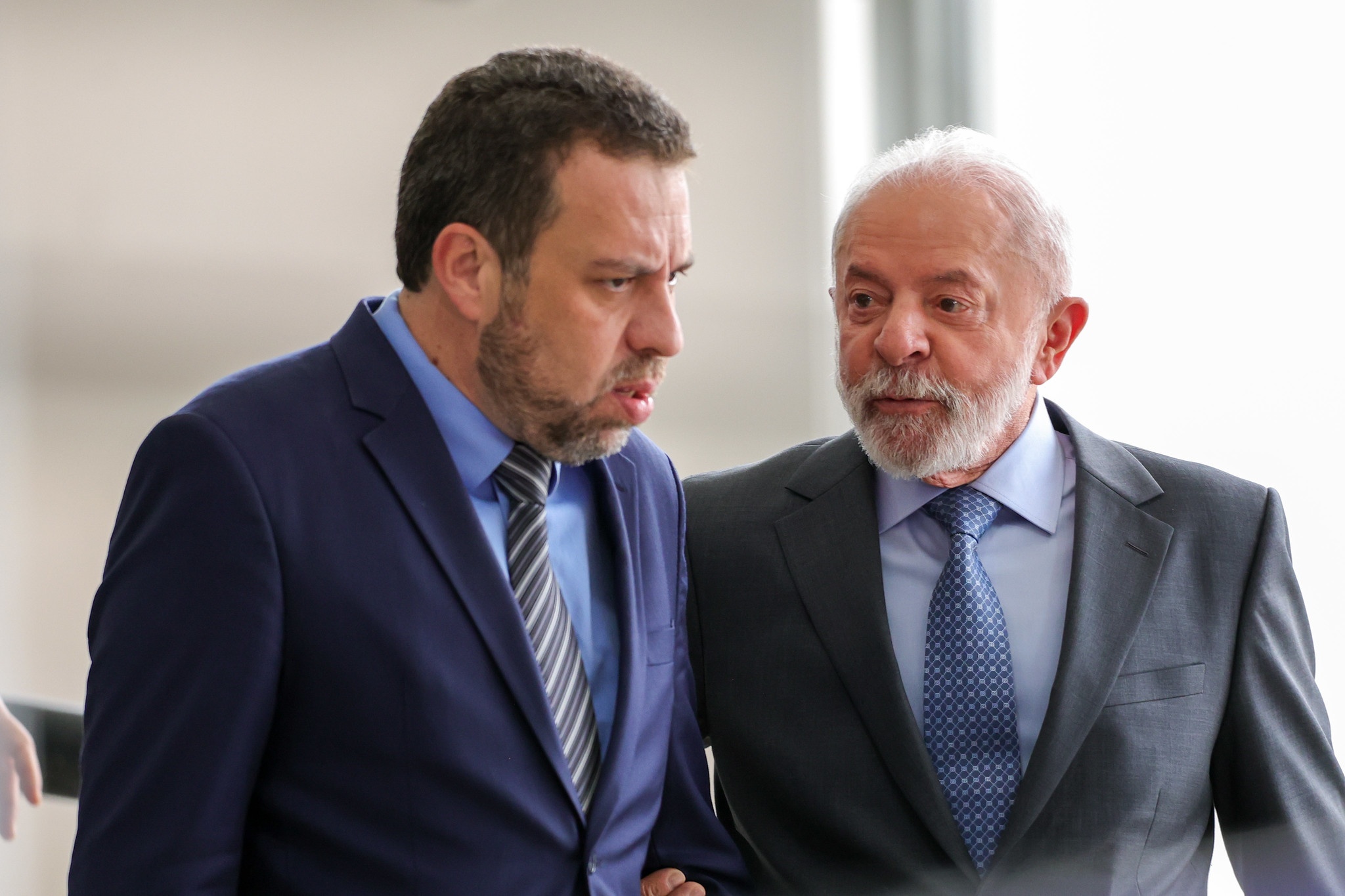 PSOL Rejeita Federação com PT: Um Sinal de Reconfiguração Estratégica na Esquerda Brasileira