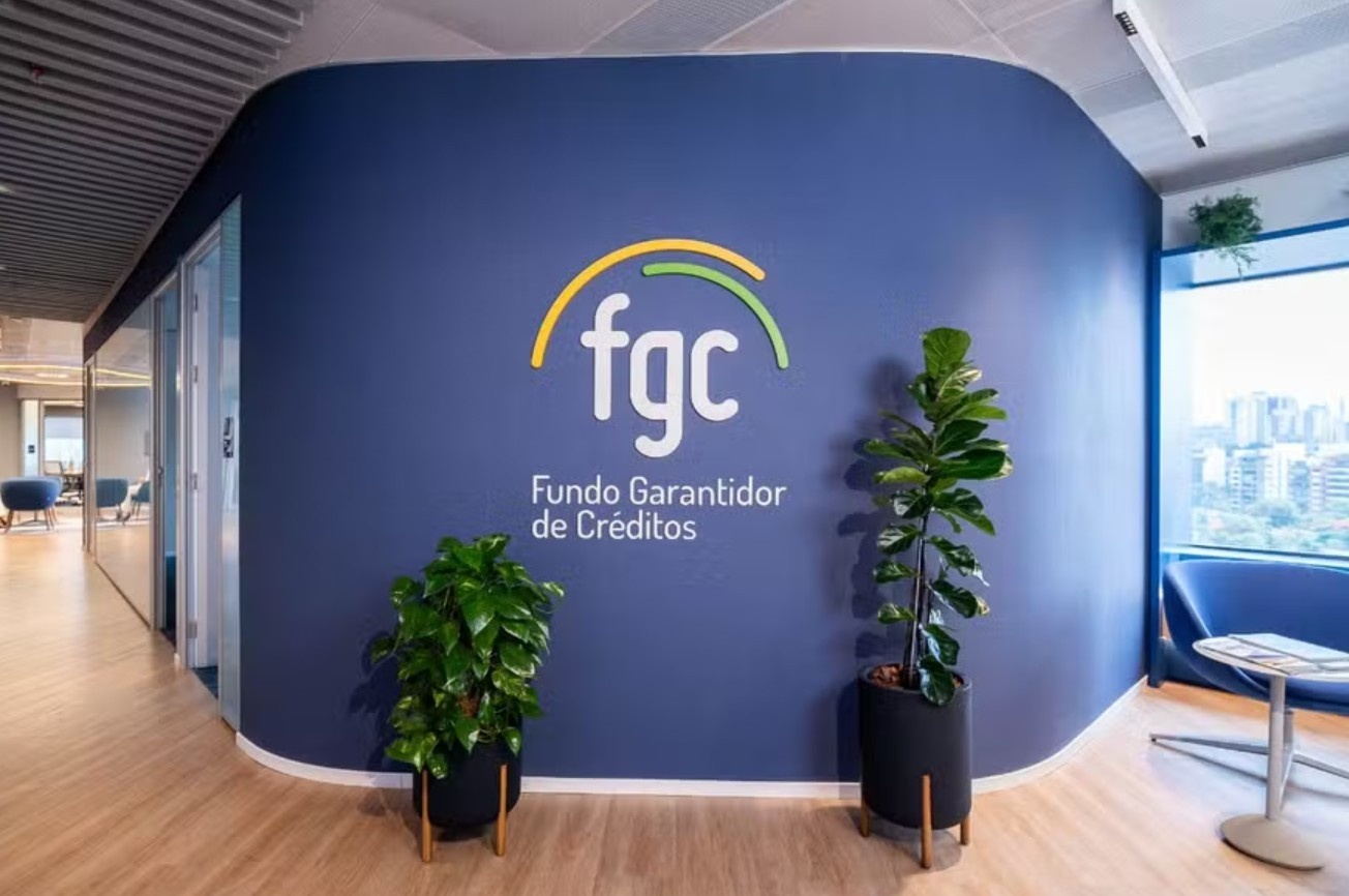 Dezenas de Milhares de Investidores Ignoram R$ Milhões em Garantias do FGC: O Alerta para a Saúde Financeira Pessoal