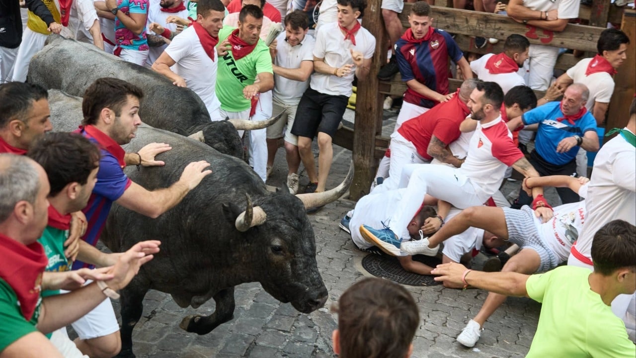 Incidente Grave em San Fermín Levanta Questões Cruciais sobre Tradição e Segurança