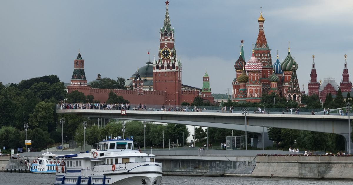 Rússia dialoga com representantes da liderança iraniana, diz Kremlin