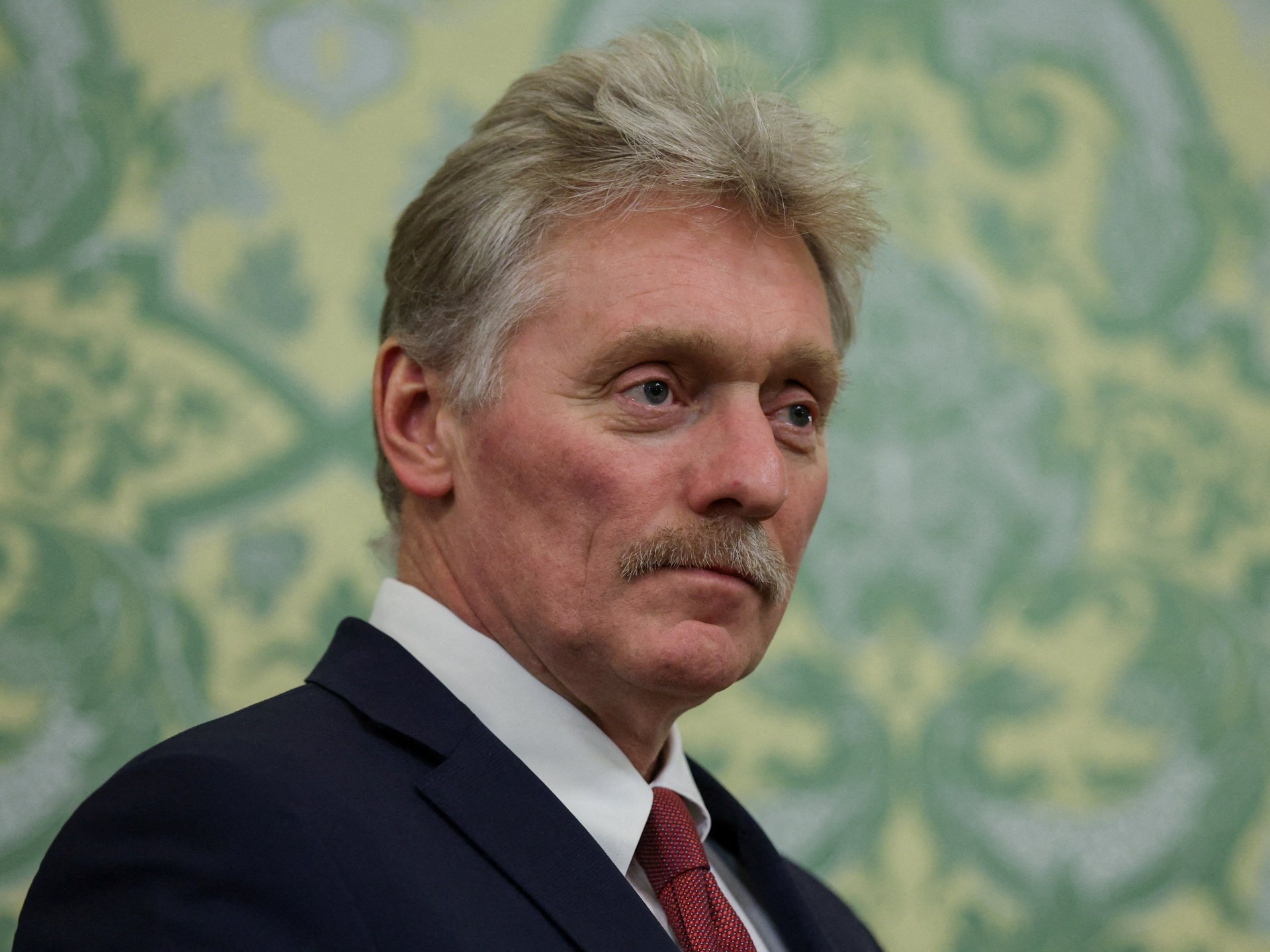 Diplomacia Velada: Encontro EUA-Rússia Sinaliza Tensões Ocultas em Meio a Conflitos Globais