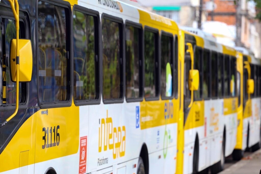Mobilidade Urbana em Salvador: Novas Linhas de Ônibus Redefinem Conectividade em Mata Escura e Arraial do Retiro