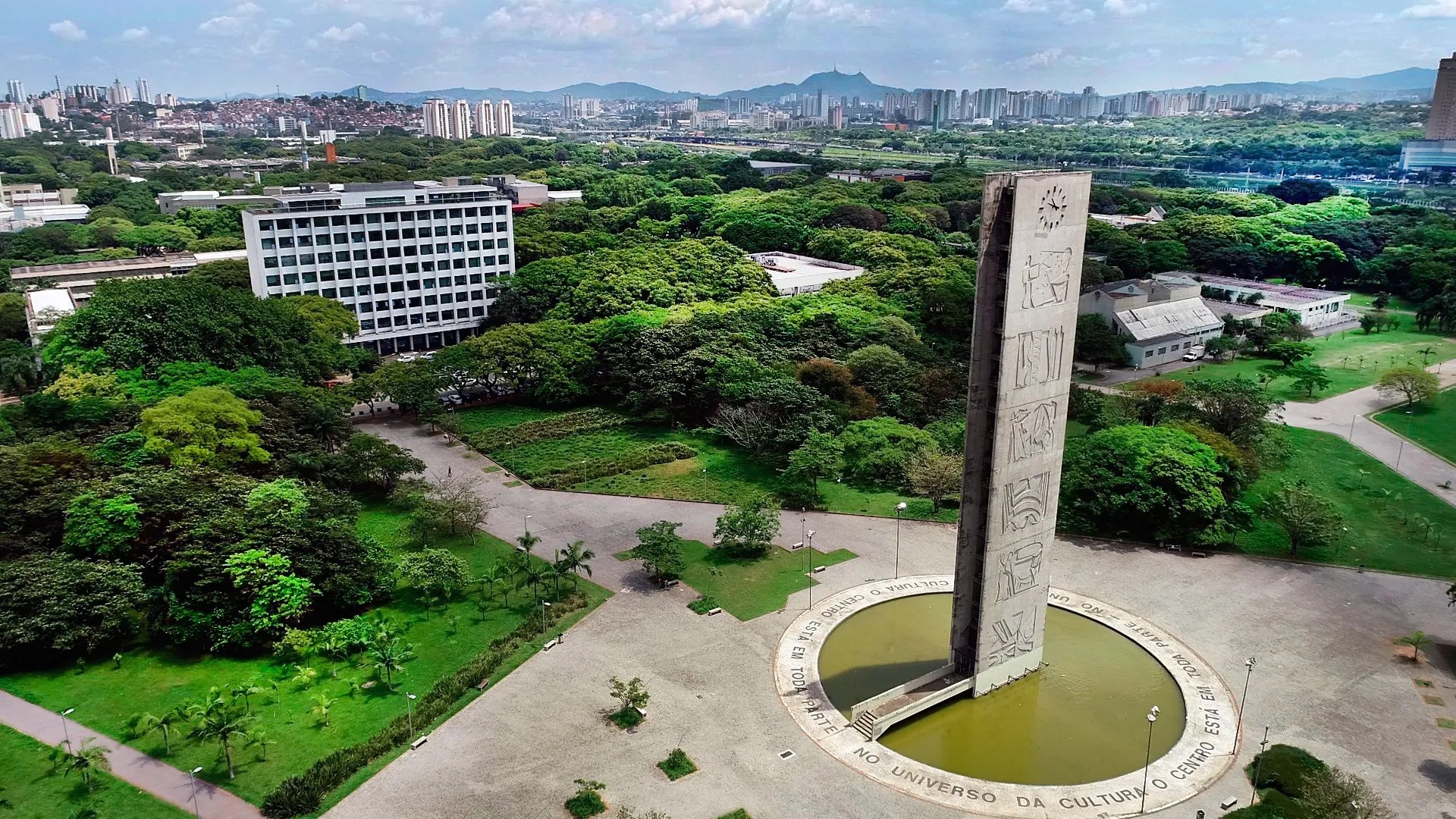 Acordo Parcial na USP: Servidores Encerram Greve, Mas Desafios Estudantis Persistem e Gestão Recua em Regulação de Espaços