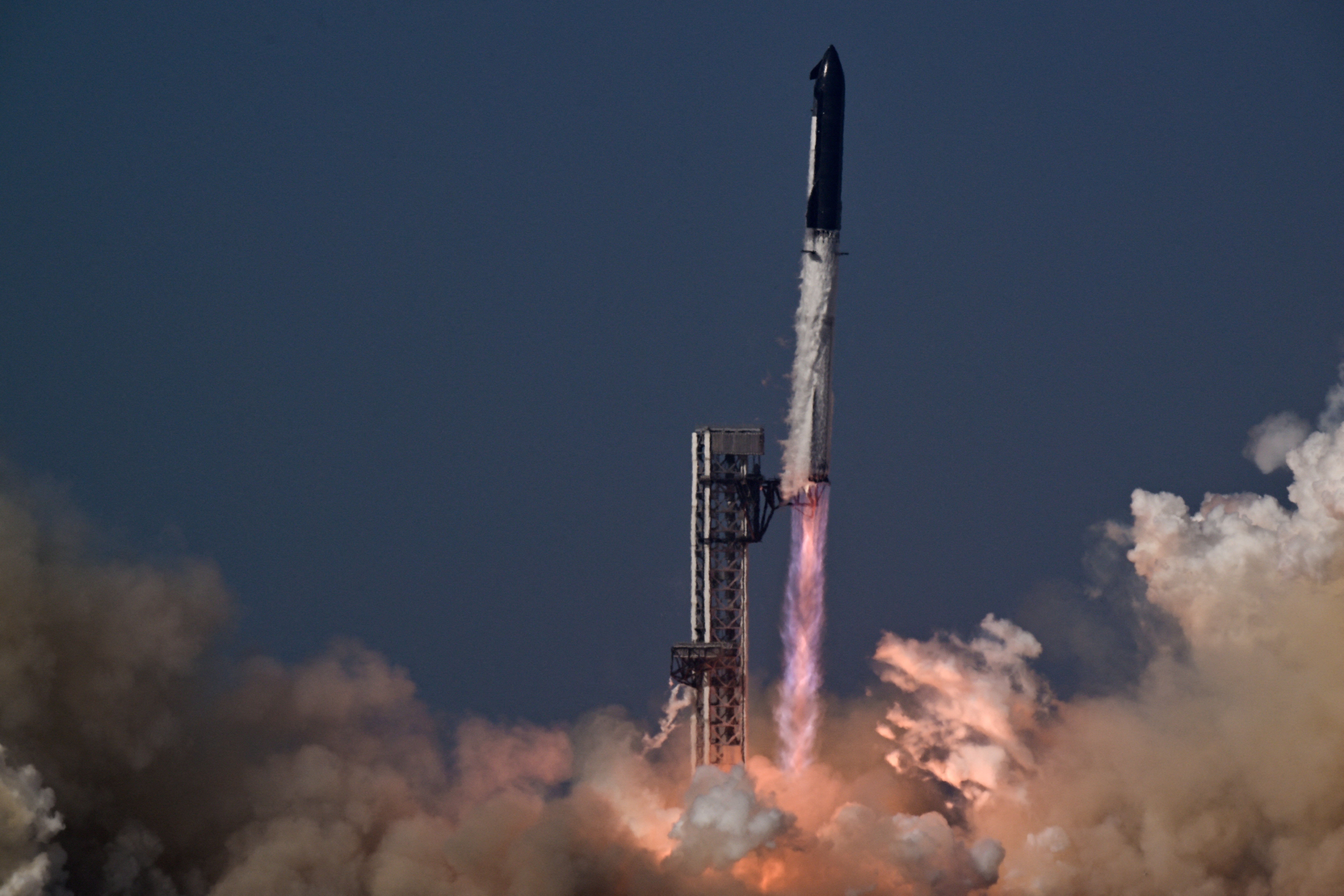 SpaceX e o Salto na Defesa Espacial dos EUA: O Contrato Bilionário para Vigilância Avançada