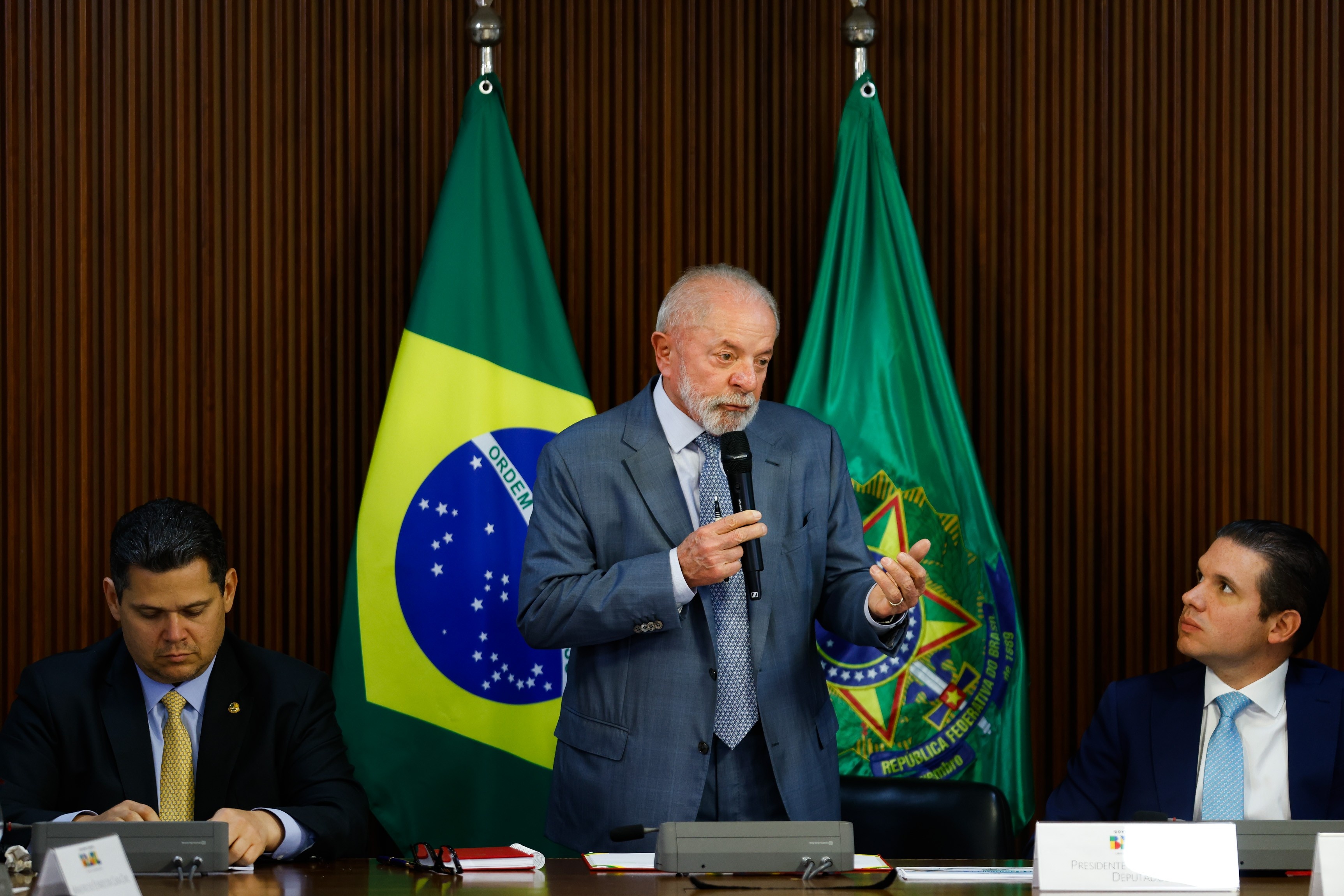 O Imbróglio Legislativo: Como a Luta por Poder no Congresso Paralisou Pautas-Chave e Redesenha o Futuro do País