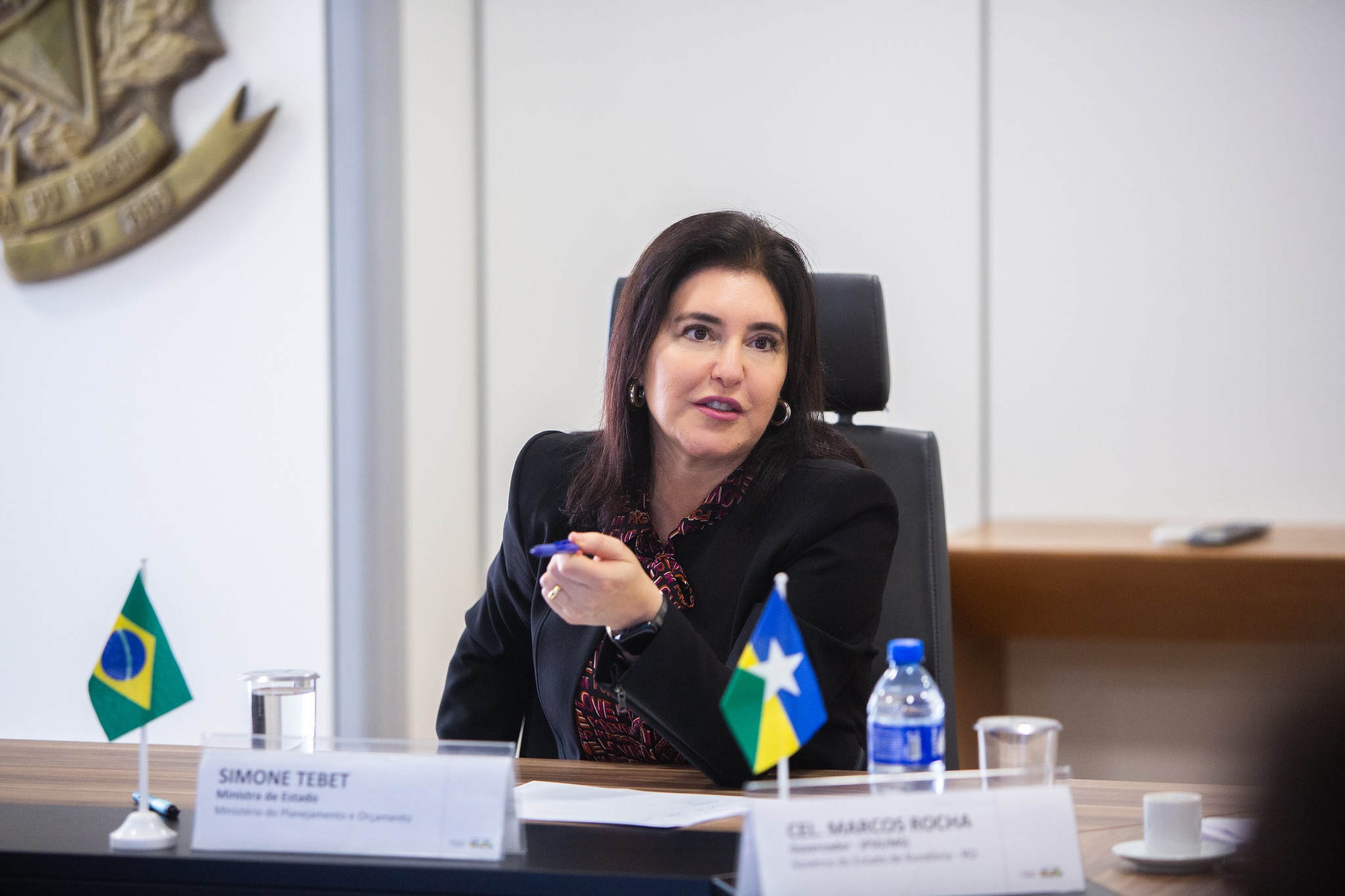 Sinalizações Estratégicas em São Paulo: A Dinâmica Subjacente às Pesquisas para o Senado 2026