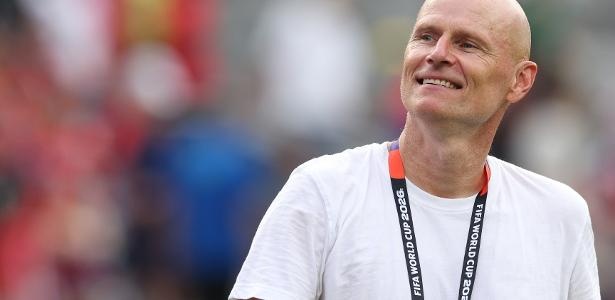 A Sobriedade do Líder: Como a Mentalidade de Ståle Solbakken Redefine o "Sonho Viking" na Copa