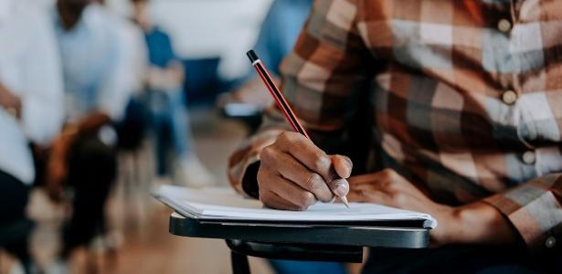 Concursos Públicos: Mais de 18 Mil Vagas e Salários Milionários Impulsionam a Economia e Redefinem Trajetórias Profissionais