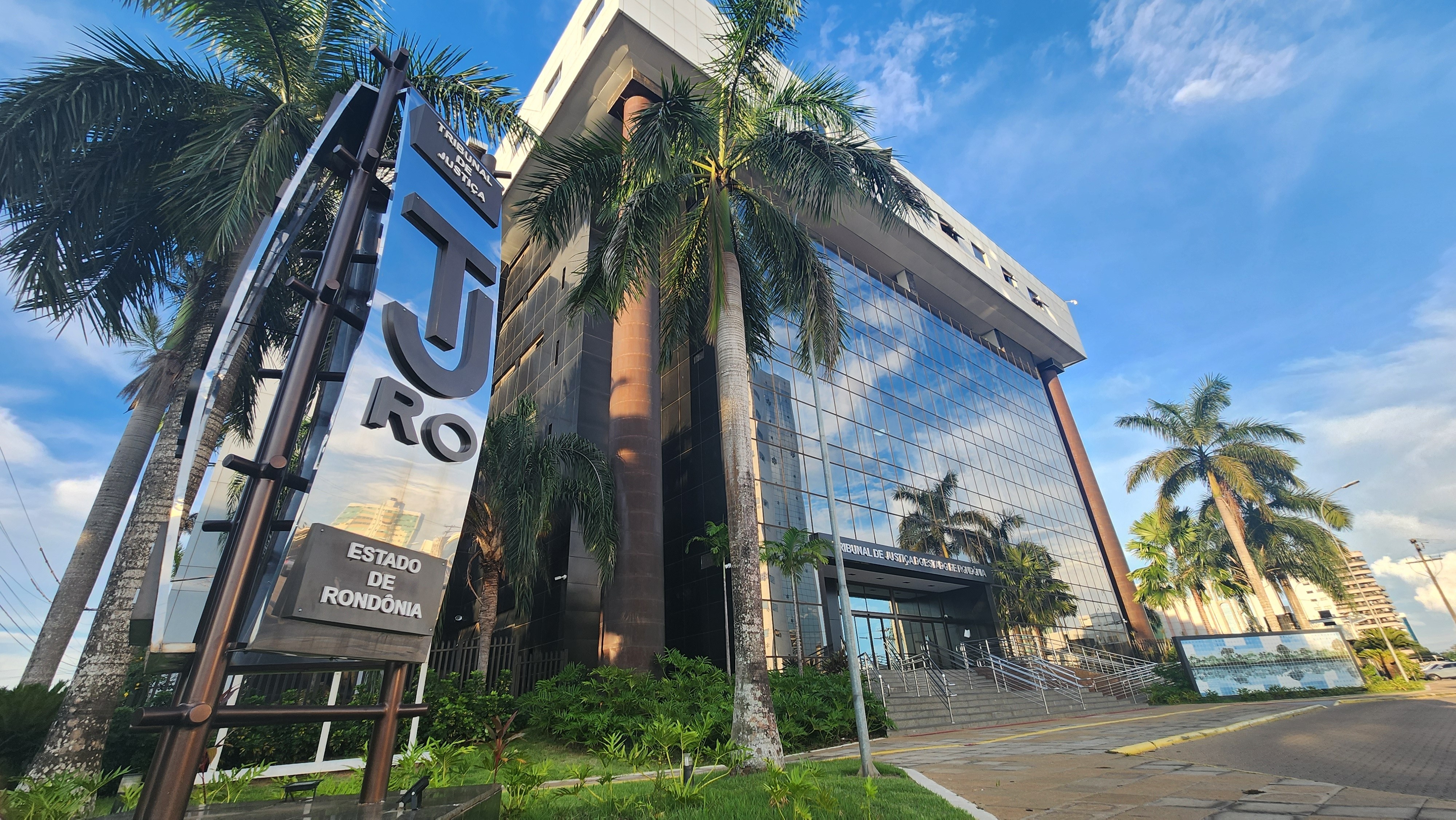 Rondônia Reconfigura Acesso à Saúde: TJ-RO Valida Fornecimento Gratuito de Canabidiol pelo SUS