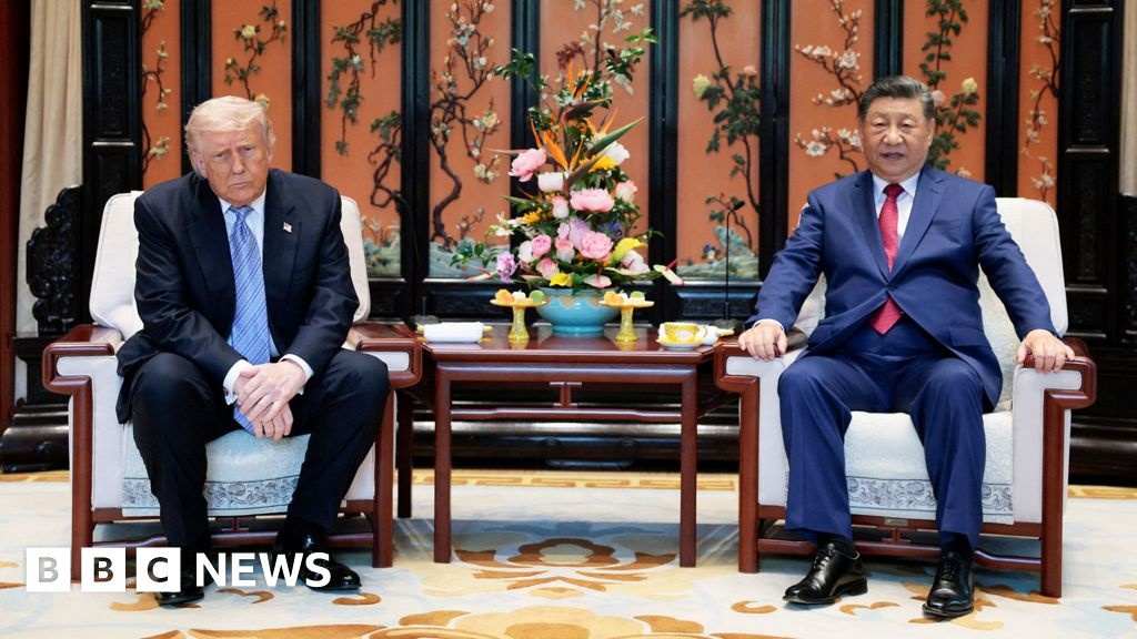 O Alerta de Trump a Taiwan: Decifrando o Frágil Equilíbrio que Molda a Ordem Global