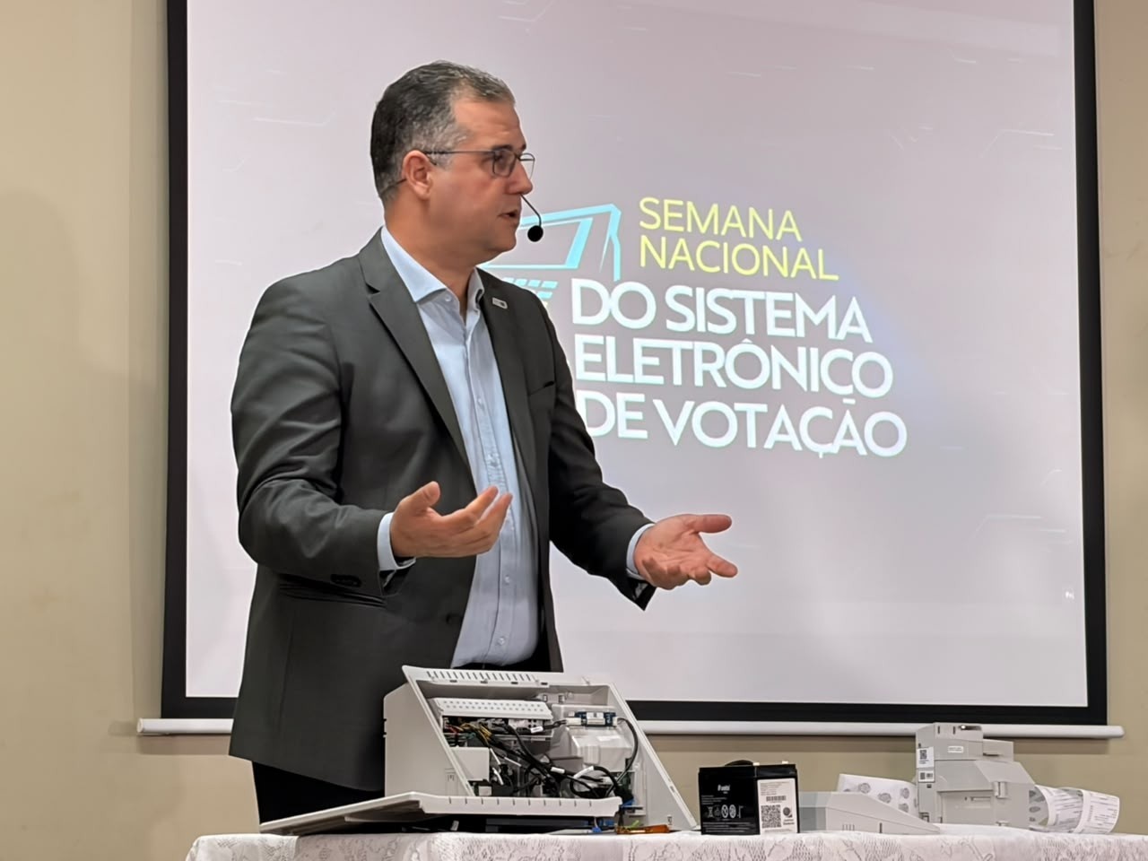 TSE e a Urna Eletrônica: Abertura para a Transparência e a Confiança Democrática no DF