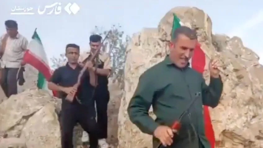 Escalada em Ormuz: Piloto Desaparecido e Ultimato de Trump Elevam Tensão no Golfo Pérsico