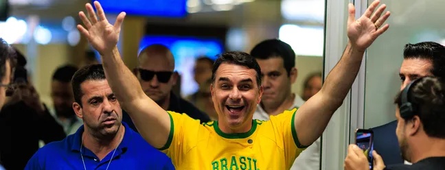 O Movimento Pós-Condenação: Eduardo Bolsonaro e a Persistência na Pauta de Sanções Internacionais