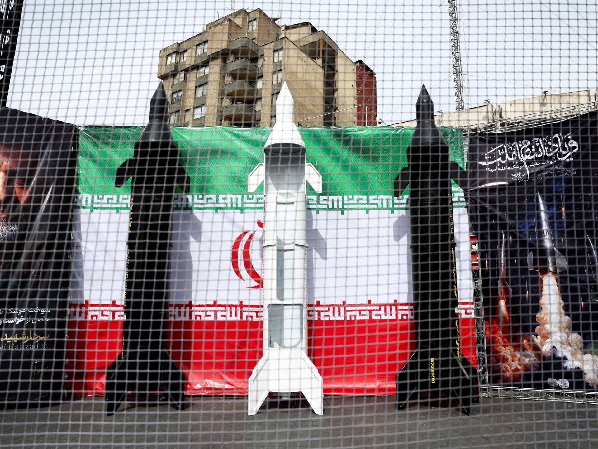 Contradição Aberta: EUA e Irã Divergem Sobre Negociações de Paz em Meio à Escalada Regional