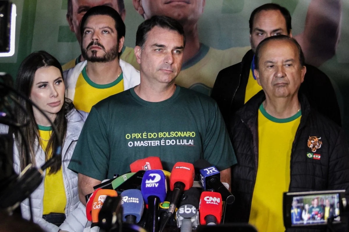 Financiamento Político e Opacidade: O Enigma do 'Dark Horse' Revelado por Valdemar