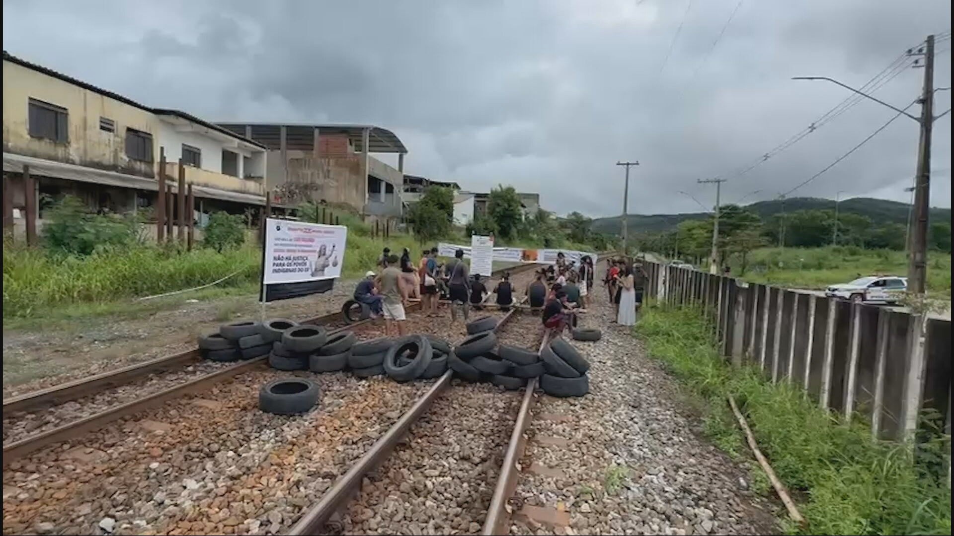 Bloqueio na Ferrovia Vitória a Minas: A Conexão Crítica entre a Tragédia de Mariana e o Cotidiano do Leste Mineiro