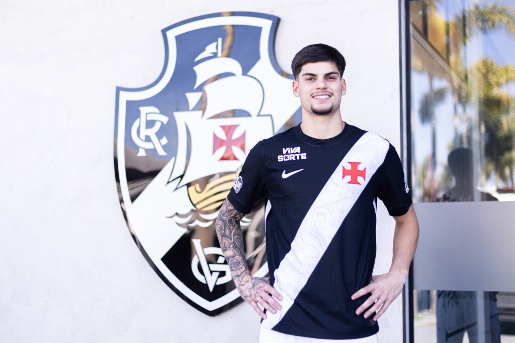 A Chegada de Paulinho ao Vasco: Entendendo o Impacto Tático na Lateral Esquerda Cruzmaltina