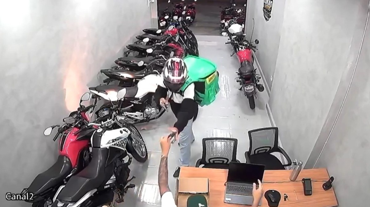 Assalto a Empresário na Zona Sul Revela Tática de Falsos Entregadores e Desafios de Segurança
