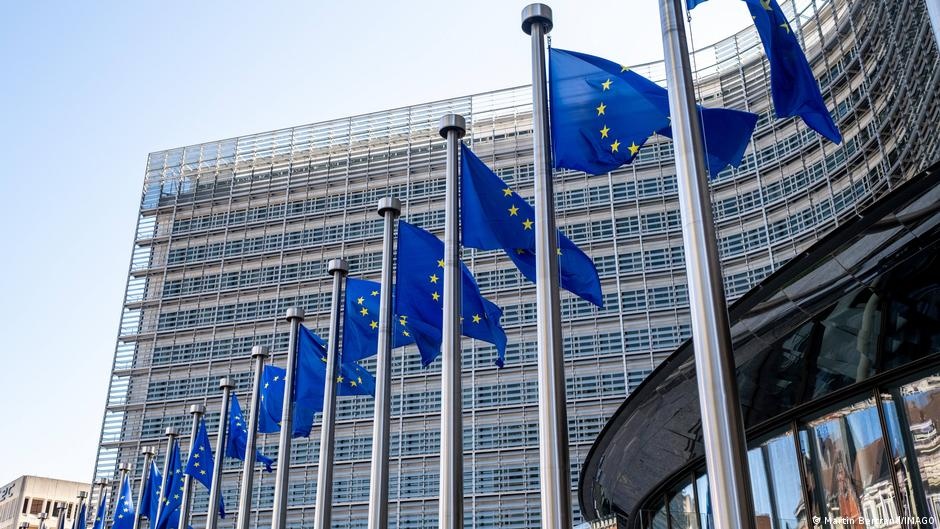 Orçamento da União Europeia: O Impasse Que Define o Futuro Geopolítico e Econômico do Bloco