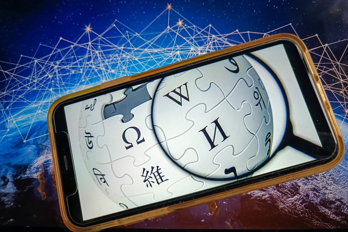 Wikipedia Proíbe Geração de Conteúdo por IA: Um Marco na Era da Desinformação Digital